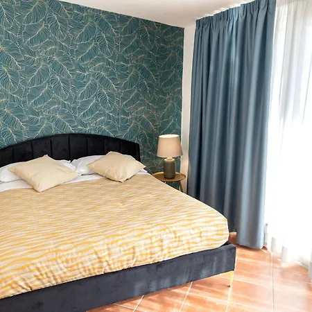 Terrazza Donatello - Rome's Skyview Loft Apartament Rzym